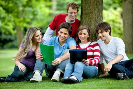 Chương trình việc làm cho sinh viên quốc tế tại Canada cần được xem xét lại