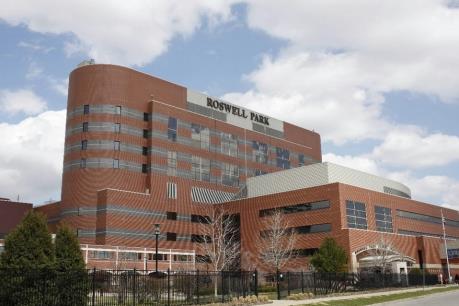 Roswell Park của Mỹ muốn mua vắc xin phòng chống ung thư của Cuba