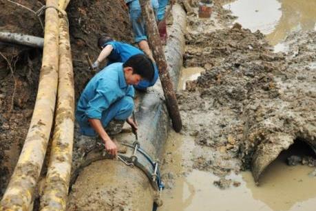 Quảng Ninh: Khẩn trương khắc phục sự cố vỡ đường ống cấp nước của thành phố
