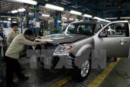 Sức tiêu thụ ô tô tháng Ba tăng 112%