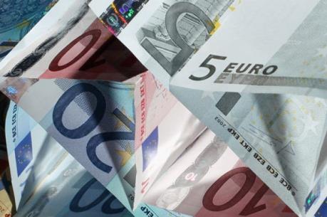 Italy cân bằng ngân sách theo yêu cầu của EC