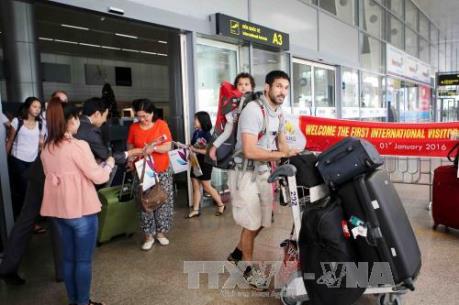 Sẽ gia hạn chính sách miễn thị thực cho khách Tây Âu