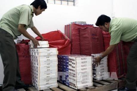 Đắk Lắk: Bắt giữ vụ vận chuyển 1.300 bao thuốc lá nhập lậu