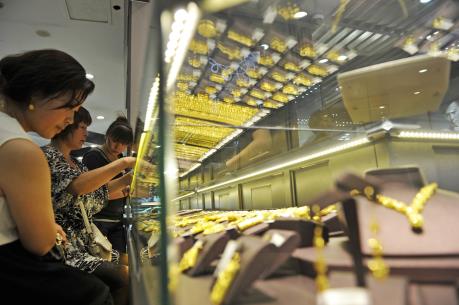 Giá vàng ngày 13/4 quay đầu đi xuống