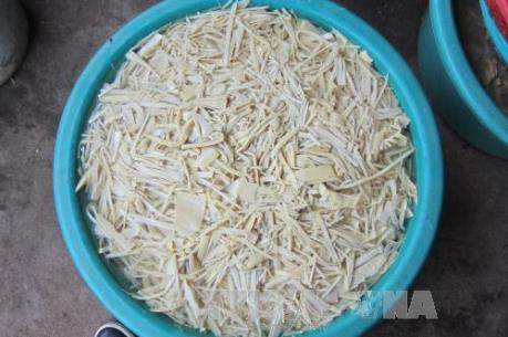 Phát hiện 1 tấn măng có chất vàng ô tại chợ Đông Hà