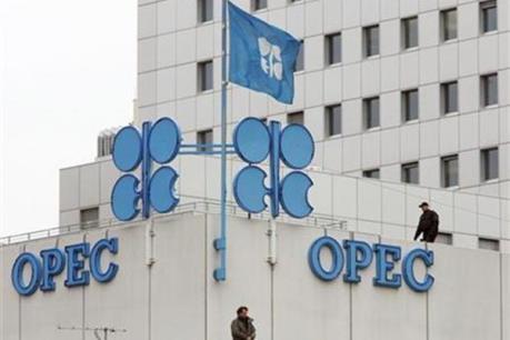 OPEC cảnh báo tình trạng cung vượt cầu trên thị trường dầu mỏ