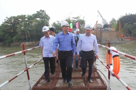 Hoàn thành xây dựng cầu Ghềnh trước ngày 30/6