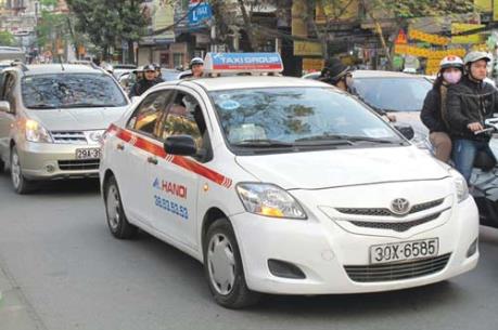 Doanh nghiệp taxi hoạt động tại Hà Nội và TP.HCM phải có tối thiểu 200 xe