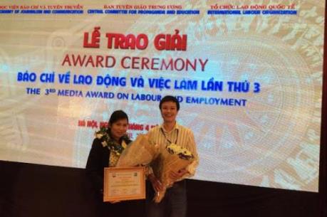Nhóm tác giả Ban BBT Kinh tế/BNEWS/TTXVN đạt Giải báo chí Lao động - Việc làm