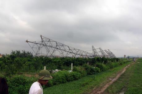 Phó Thủ tướng chỉ đạo khắc phục nhanh sự cố đổ cột điện đường dây 500kV
