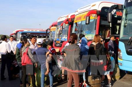 Đường sắt, hàng không, đường bộ đồng loạt tăng chuyến dịp 30/4