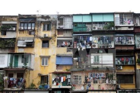 Hà Nội di dời dân ở khu tập thể cũ, nguy hiểm