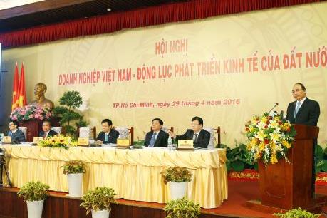 Thủ tướng Nguyễn Xuân Phúc : Chính phủ tạo thuận lợi nhất cho doanh nghiệp phát triển