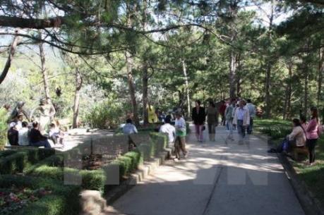 Dự báo thời tiết 5/5: Nắng nóng gia tăng tại miền Trung