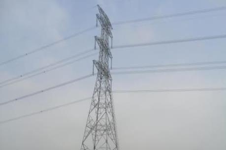 Ảnh hưởng bão số 1: Sự cố lưới điện truyền tải cao áp không gây gián đoạn cung cấp điện