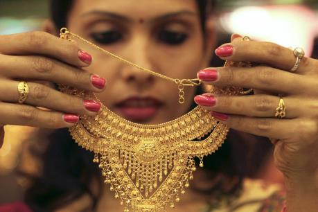 Giá vàng thế giới ngày 9/5: Đồng USD mạnh chi phối thị trường kim loại quý