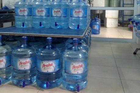 Hà Nội công bố danh sách cơ sở nước uống đóng chai không đạt chuẩn