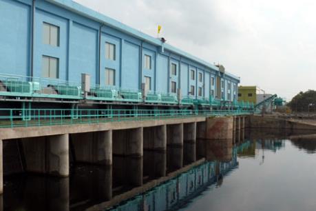 Bốn điểm đê trọng yếu ở Hà Nội có nguy cơ bị vỡ trong mùa lũ 2016