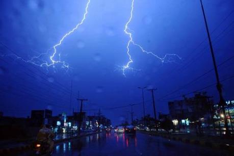 Dự báo thời tiết từ đêm 12/5, Bắc Bộ có mưa rào và dông diện rộng