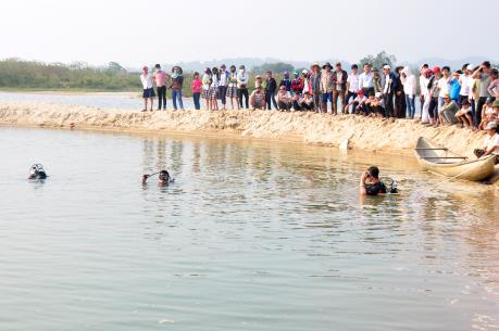 Đắk Nông: Rủ nhau tắm hồ 3 học sinh chết đuối