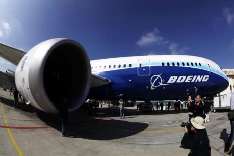 Doanh số bán 787 Dreamliner của Boeing “giảm tốc”