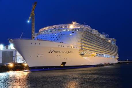 Hải trình mới trên siêu du thuyền Harmony of the Seas cho khách Việt