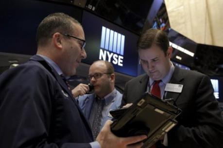 Chứng khoán Mỹ ngày 17/5 đi xuống trước đồn đoán Fed nâng lãi suất