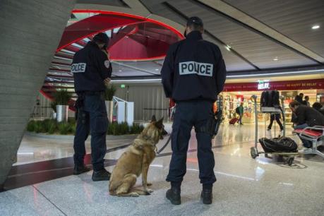 Vụ mất tích máy bay MS804: Pháp xem xét mọi giả thuyết về nguyên nhân tai nạn