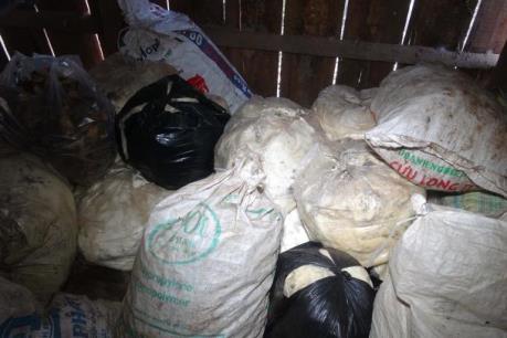 Chặn đứng vụ vận chuyển 5 tấn mỡ bẩn ra Hà Nội tiêu thụ