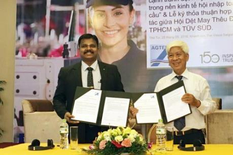 Hợp tác hỗ trợ doanh nghiệp dệt may xuất khẩu