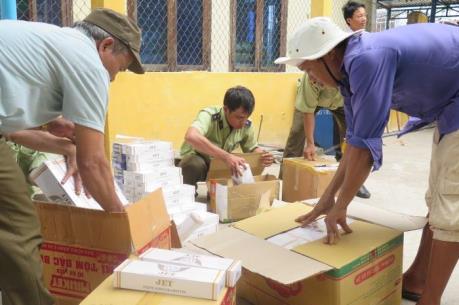 Bắt giữ vụ vận chuyển lượng lớn hàng hóa không rõ nguồn gốc