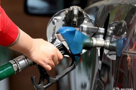 Giá dầu châu Á ngày 25/5 hướng đến mốc 50 USD/thùng