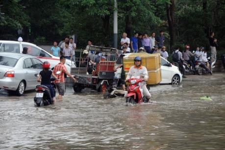 Dự báo thời tiết: Đêm 25 và sáng mai 26/5, Hà Nội tiếp tục mưa dông