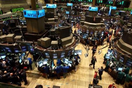 Phố Wall được tiếp sức từ giá dầu tăng