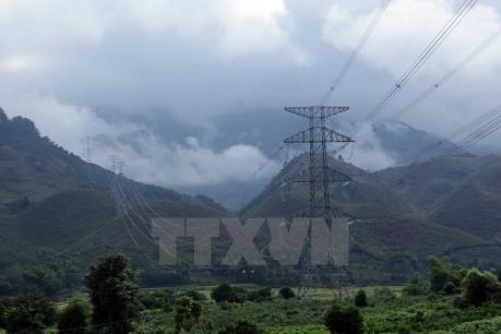 EVNNPT xác minh việc trụ cột điện làm bằng bê tông trộn đất