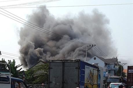 Quảng Trị: Cháy lớn tại siêu thị điện máy Kim Nguyên