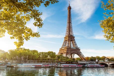 Ngành du lịch Paris vẫn chưa thoát khỏi bóng đen u ám