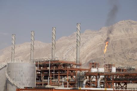Xuất khẩu dầu thô của Iran sang thị trường châu Á tăng