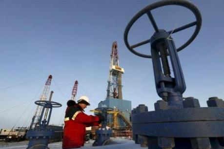 Giá dầu thế giới tăng hơn 2% phiên 17/9 sau cuộc họp của OPEC+