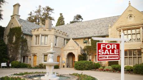 Biệt thự Playboy đổi chủ với giá "bèo"