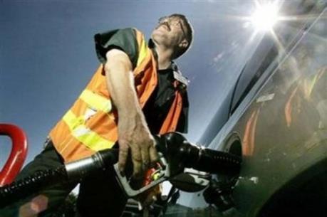 Giá dầu chiều 13/6 giảm do hoạt động bán tháo