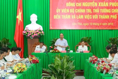 Thủ tướng Nguyễn Xuân Phúc yêu cầu Cần Thơ đẩy mạnh tái cơ cấu nông nghiệp