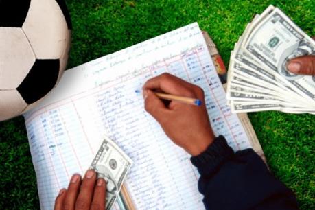 Triệt phá 2 đường dây cá độ bóng đá qua mạng mùa Euro 2016