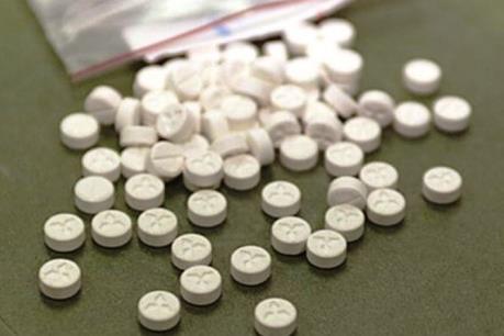 Quảng Trị: Bắt giữ vụ vận chuyển trái phép 4.000 viên ma túy