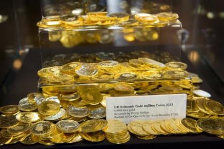 Giá vàng tiếp tục giảm trước khi Mỹ công bố số liệu việc làm