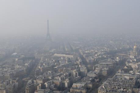 Pháp báo động tình trạng ô nhiễm môi trường