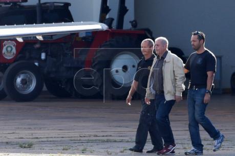 Cựu Bộ trưởng Kế hoạch Brazil bị bắt trong vụ Petrobras