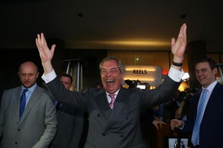 Phe ủng hộ Brexit giành chiến thắng