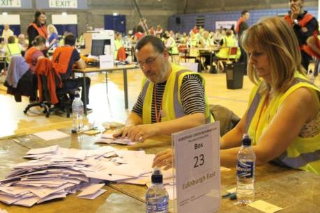 Phe ủng hộ Anh ra khỏi EU chính thức giành chiến thắng