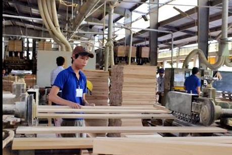 Doanh nghiệp gỗ lo thiếu vốn trong mùa cuối năm